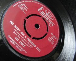 画像2: Bobby Vee名曲カバー/UK原盤★LES CARLE-『THE NIGHT HAS A THOUSAND EYES』